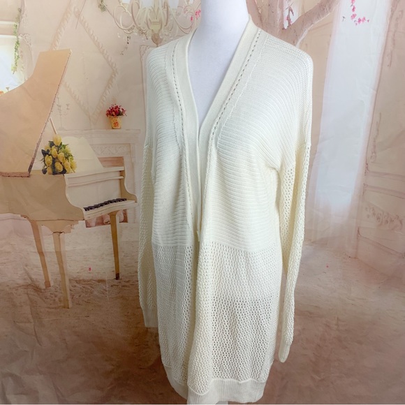 Vince Ivory Cable Knit Cardigan - Picture 4 of 9